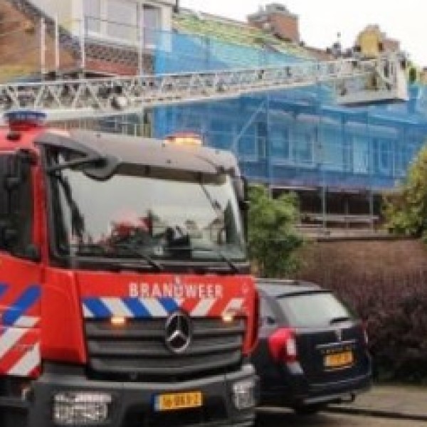 Bouwvakker valt door dak in Amstelveen